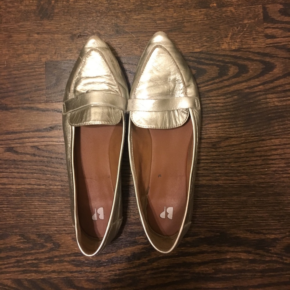 BP Silver flats size 7.5 gently used